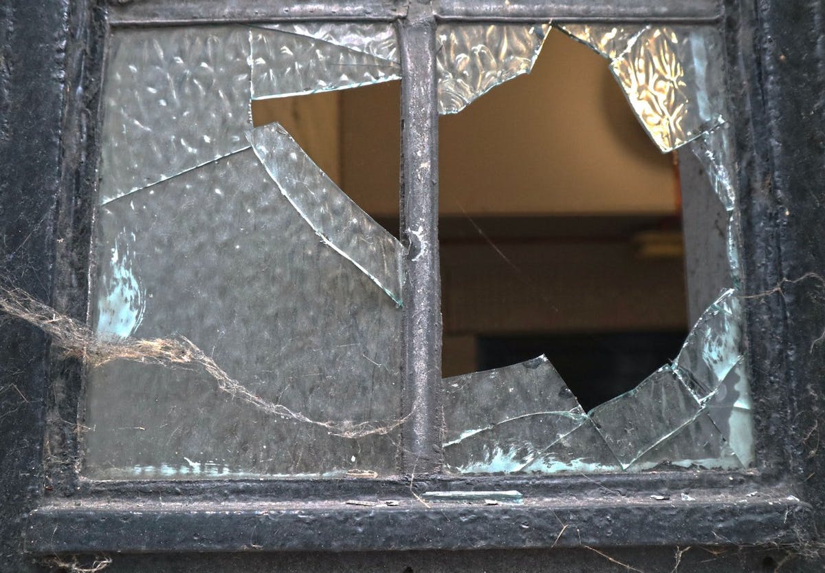 Help your small business clients prevent and recover from vandalism - Pie Insurance