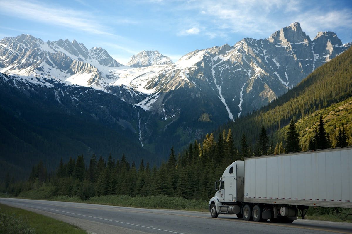 Supply Chain Changes and Your Trucking Clients | For Agents | Pie Insurance